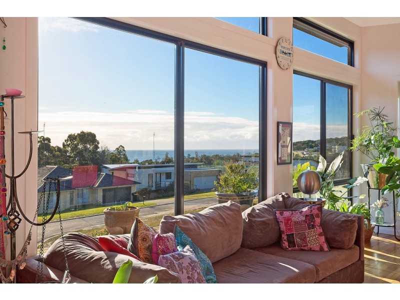 9 Kira Lani Court, Tura Beach NSW 2548