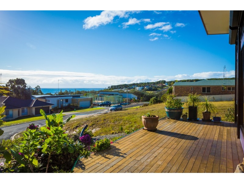 9 Kira Lani Court, Tura Beach NSW 2548