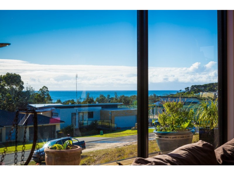9 Kira Lani Court, Tura Beach NSW 2548