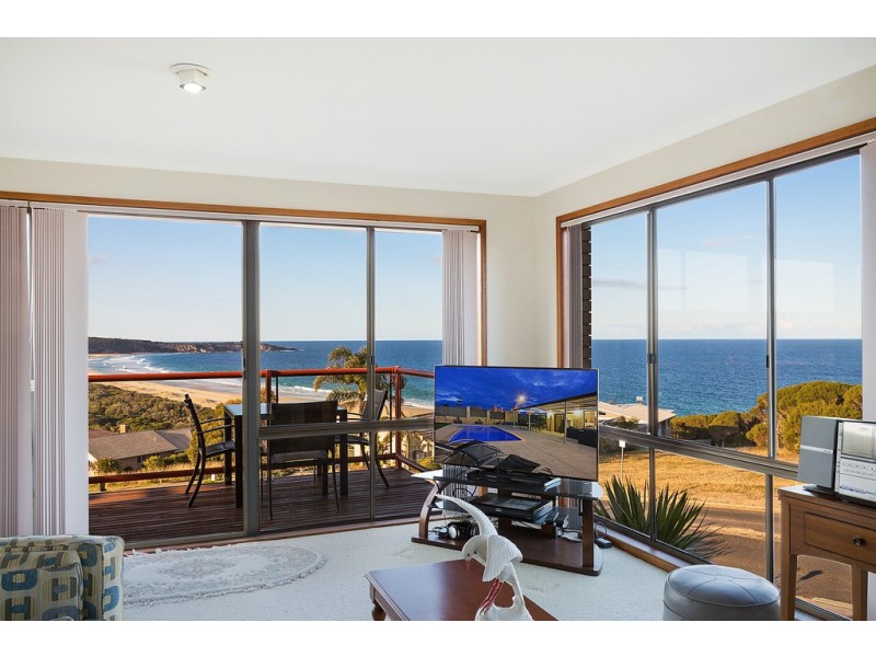 1 19 SURF CIRCLE, Tura Beach NSW 2548