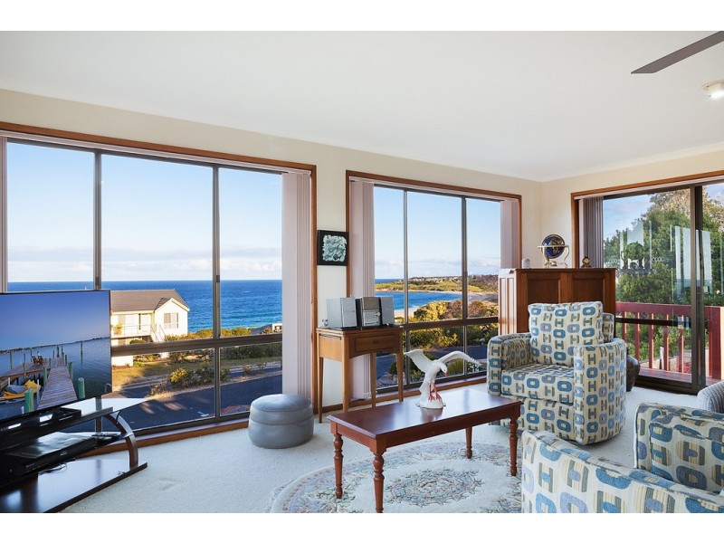 1 19 SURF CIRCLE, Tura Beach NSW 2548