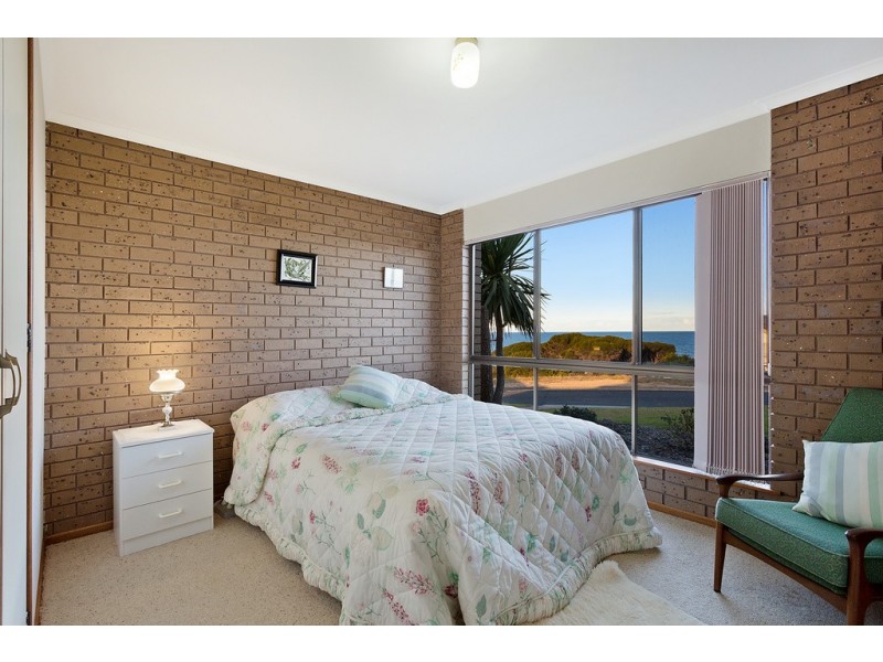 1 19 SURF CIRCLE, Tura Beach NSW 2548
