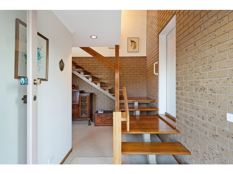 1 19 SURF CIRCLE, Tura Beach NSW 2548