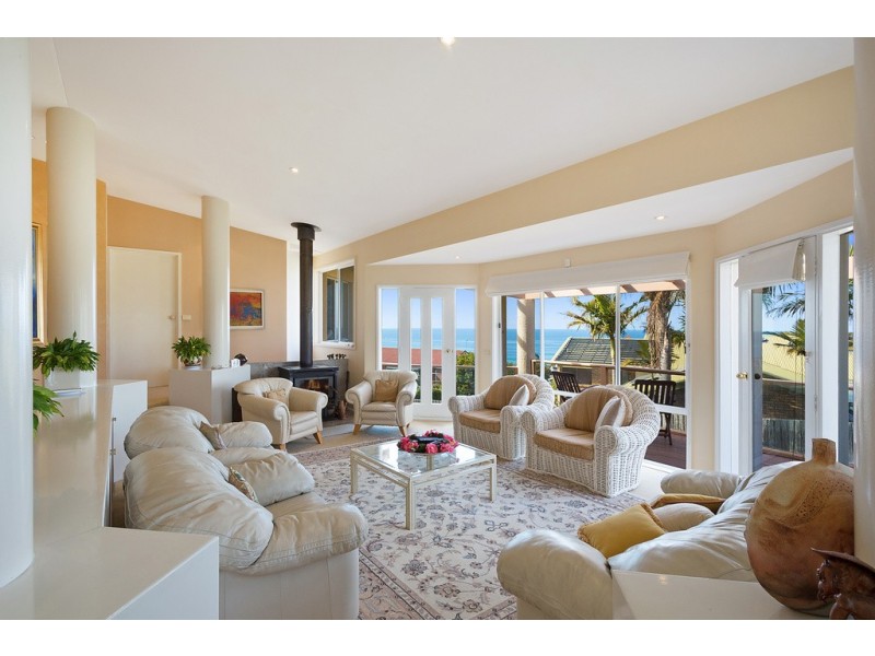 14 Beachview Crt, Tura Beach NSW 2548