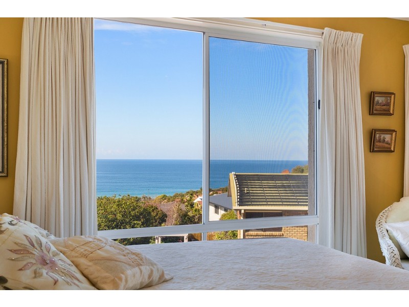 14 Beachview Crt, Tura Beach NSW 2548