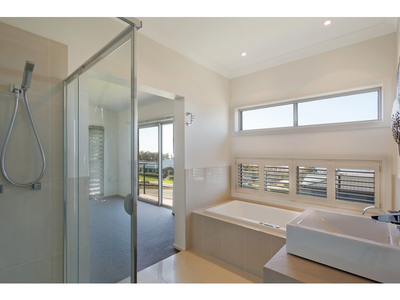 56 THE CREST, Mirador NSW 2548