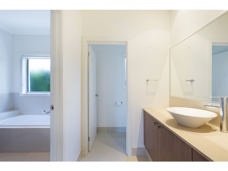 56 THE CREST, Mirador NSW 2548