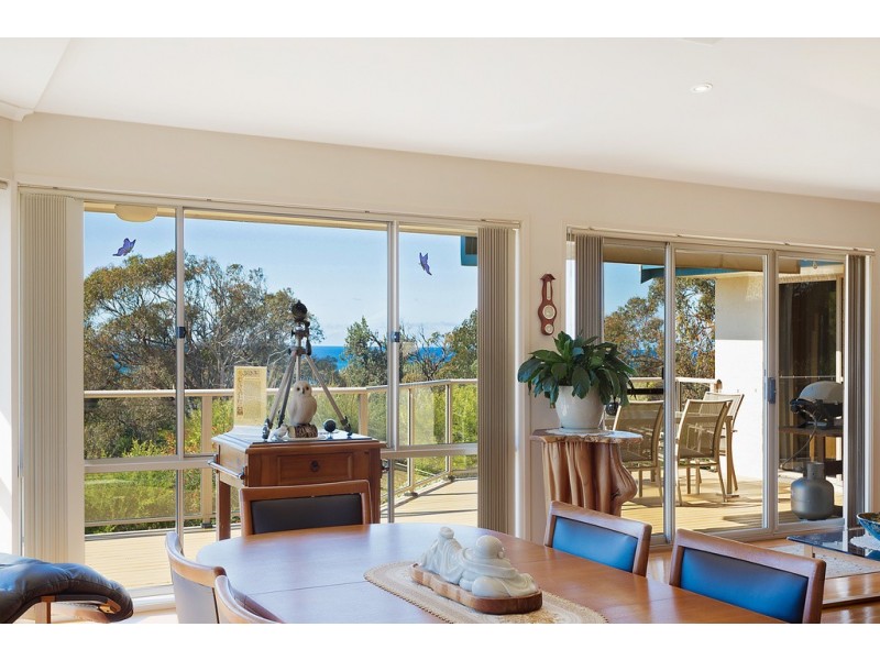 208 Pacific Way, Tura Beach NSW 2548