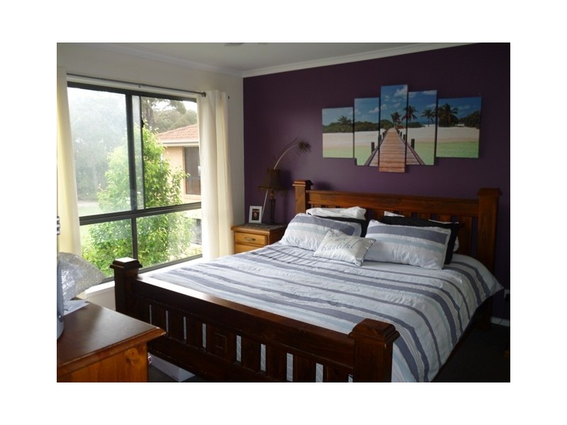 18a Elizabeth Parade, Tura Beach NSW 2548