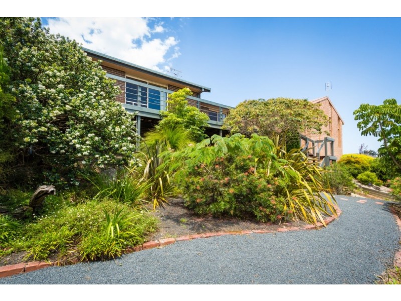 4 TEAL COURT, Merimbula NSW 2548