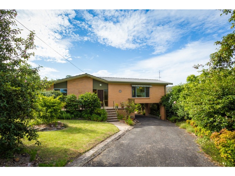 17 ILLAWONG HEIGHTS, Merimbula NSW 2548