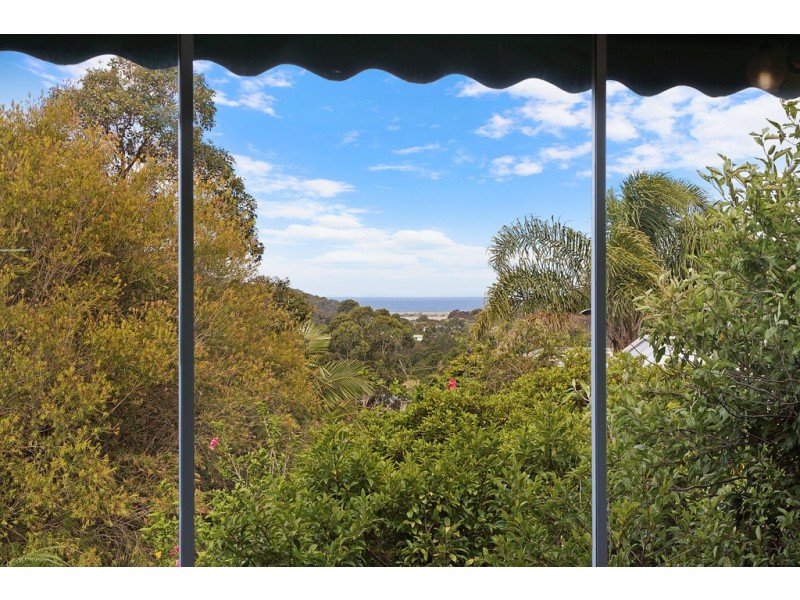 17 ILLAWONG HEIGHTS, Merimbula NSW 2548