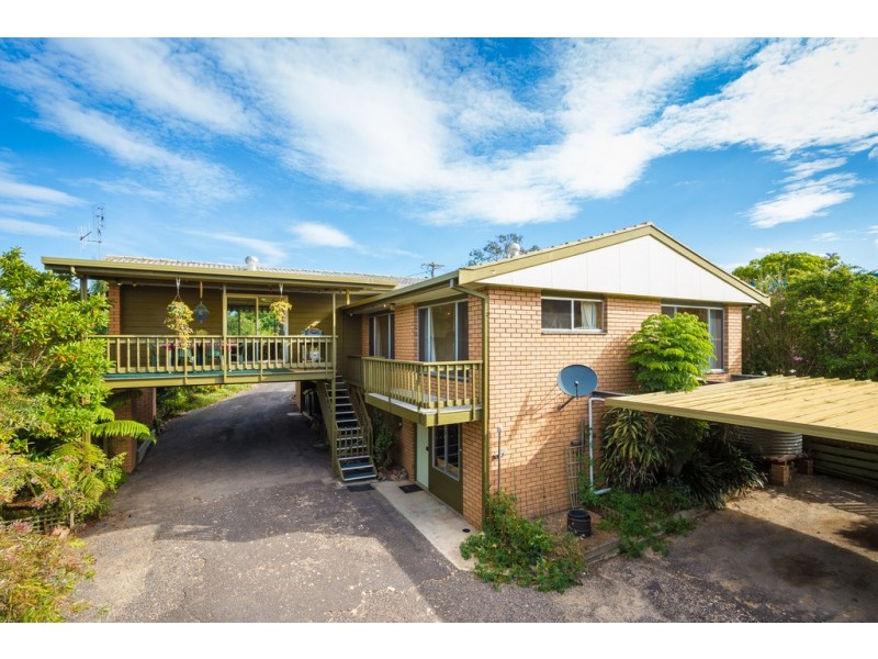 17 ILLAWONG HEIGHTS, Merimbula NSW 2548