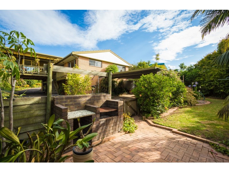 17 ILLAWONG HEIGHTS, Merimbula NSW 2548