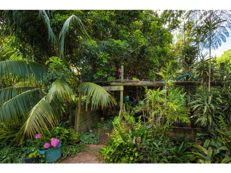 17 ILLAWONG HEIGHTS, Merimbula NSW 2548