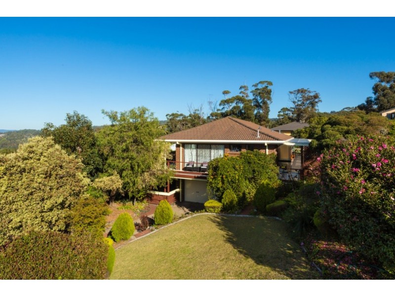 17 TELOPEA CRESCENT, Tura Beach NSW 2548