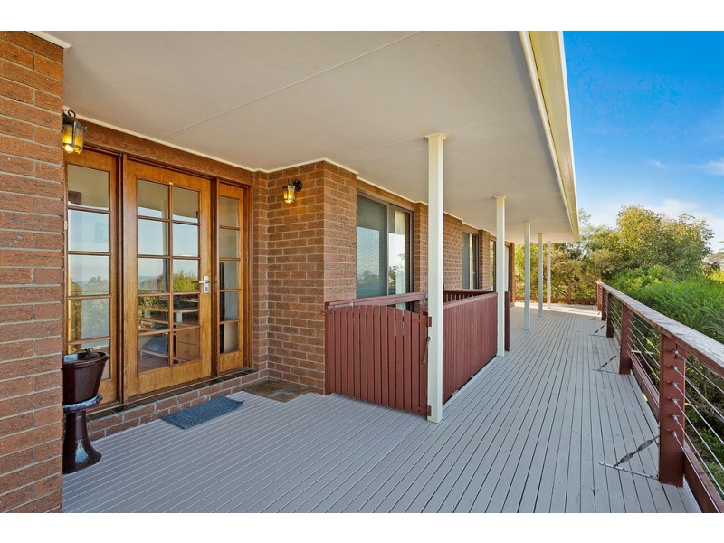 17 TELOPEA CRESCENT, Tura Beach NSW 2548