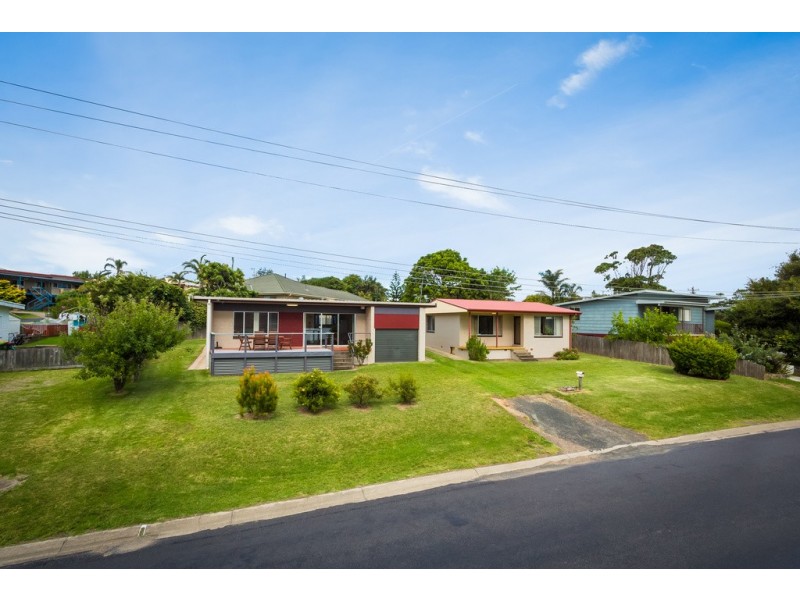 Unit 1 and 2 20 WYEEBO STREET, Merimbula NSW 2548