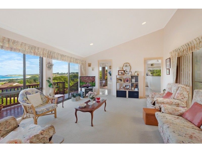 5 WARATAH COURT, Tura Beach NSW 2548