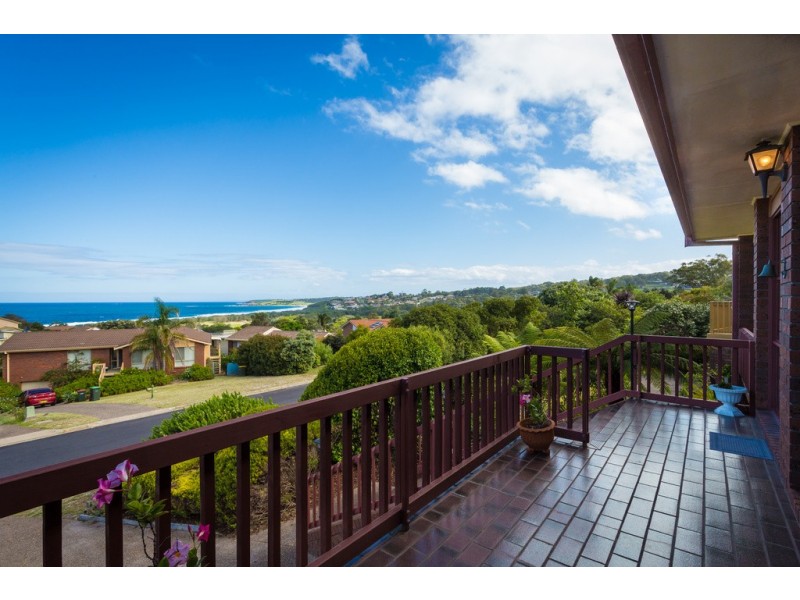 5 WARATAH COURT, Tura Beach NSW 2548