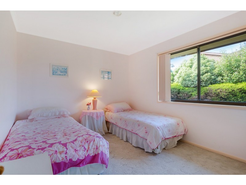 5 WARATAH COURT, Tura Beach NSW 2548