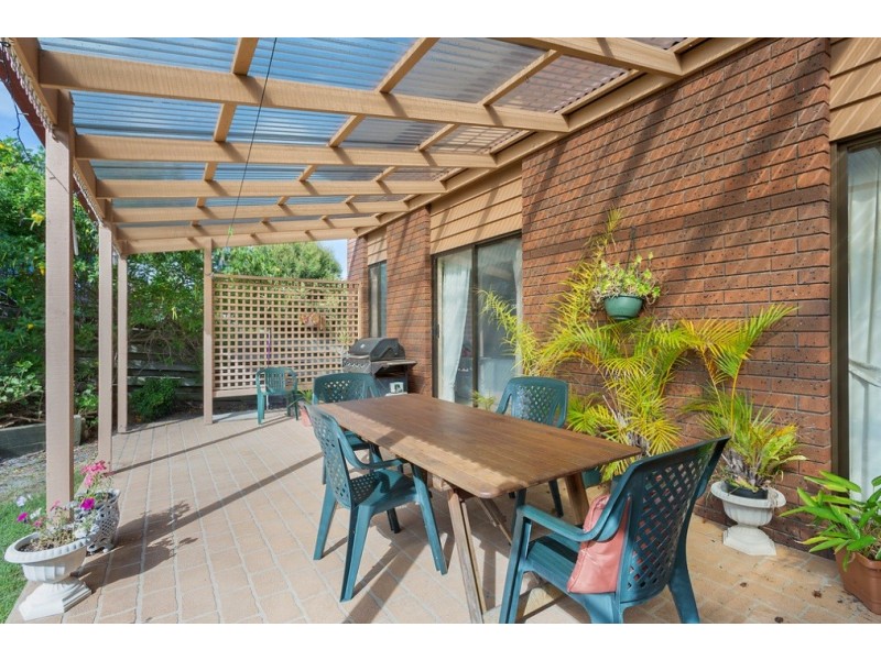 5 WARATAH COURT, Tura Beach NSW 2548