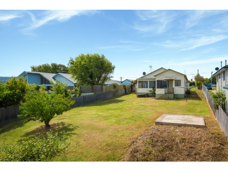 34 LAKEVIEW AVENUE, Merimbula NSW 2548