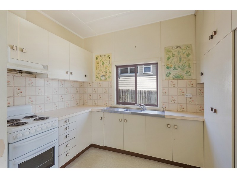 34 LAKEVIEW AVENUE, Merimbula NSW 2548