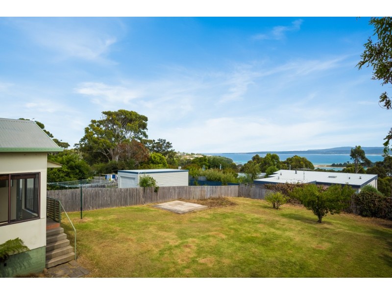34 LAKEVIEW AVENUE, Merimbula NSW 2548