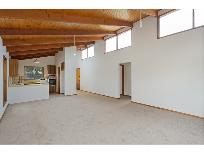 2/7 HENWOOD STREET, Merimbula NSW 2548