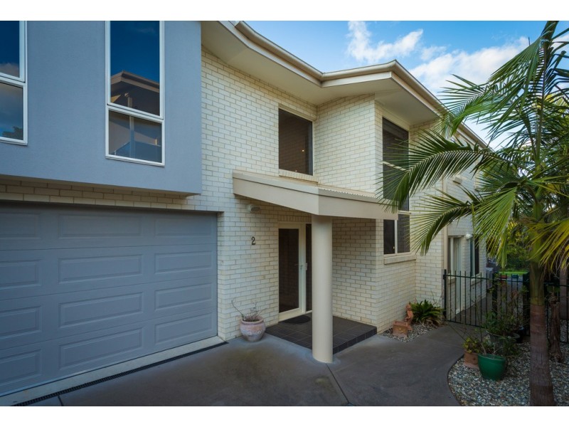 4C Surf Circle, Tura Beach NSW 2548