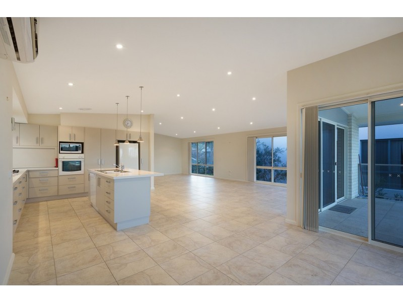 4C Surf Circle, Tura Beach NSW 2548