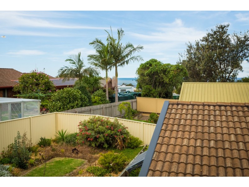 27 TURA BEACH DRIVE, Tura Beach NSW 2548
