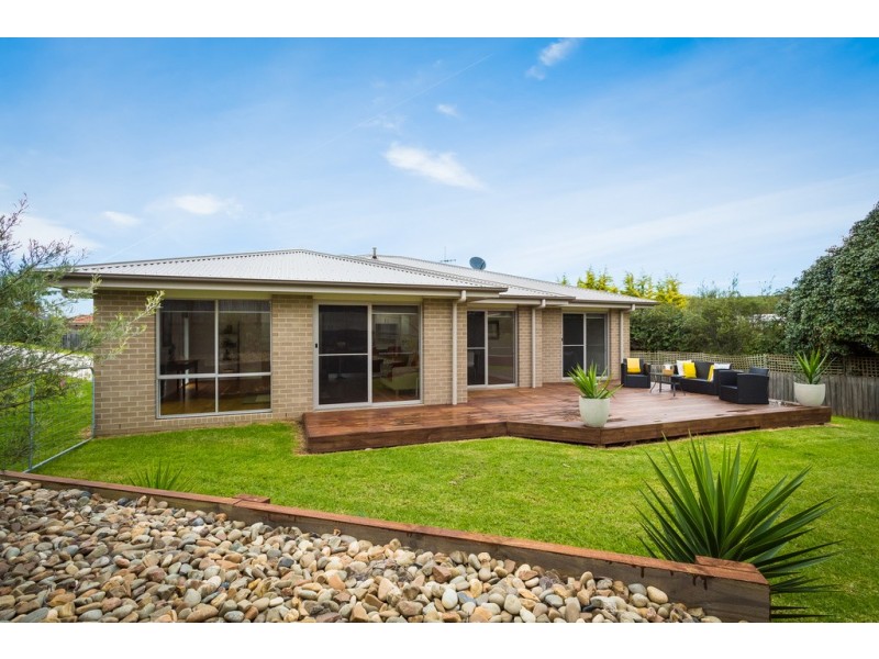 7 ENDEAVOUR COURT, Tura Beach NSW 2548