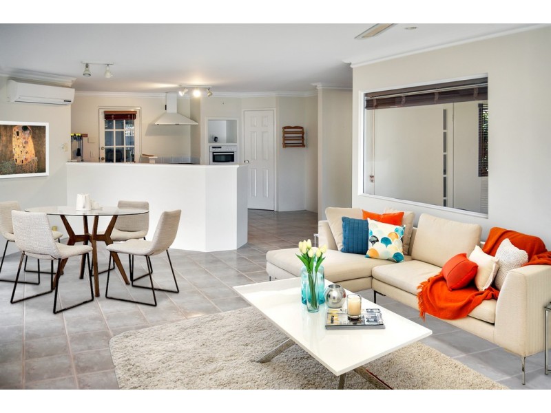 84 La Spezia Drive, Secret Harbour WA 6173