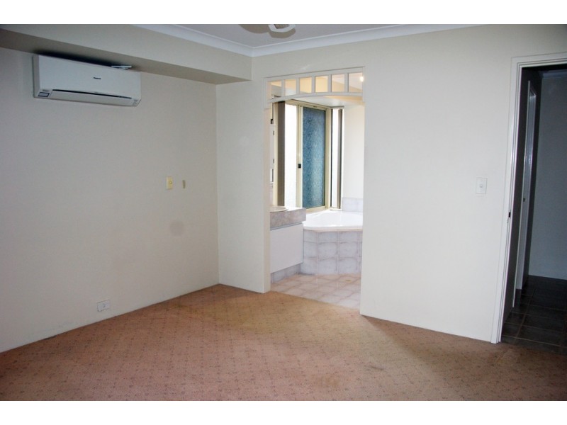 84 La Spezia Drive, Secret Harbour WA 6173