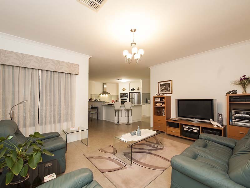 35 Baskerville Crescent, Baldivis WA 6171