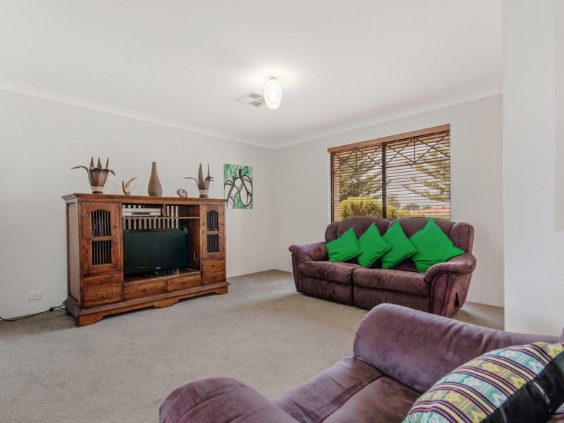 56 Chelmsford Avenue, Port Kennedy WA 6172