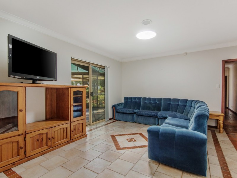 2324 Mandurah Road, Golden Bay WA 6174