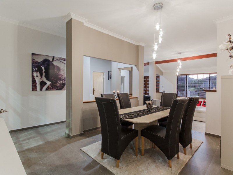 8 Dunkirk Court, Port Kennedy WA 6172