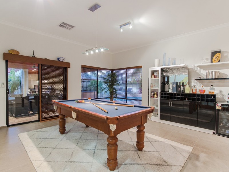 8 Dunkirk Court, Port Kennedy WA 6172