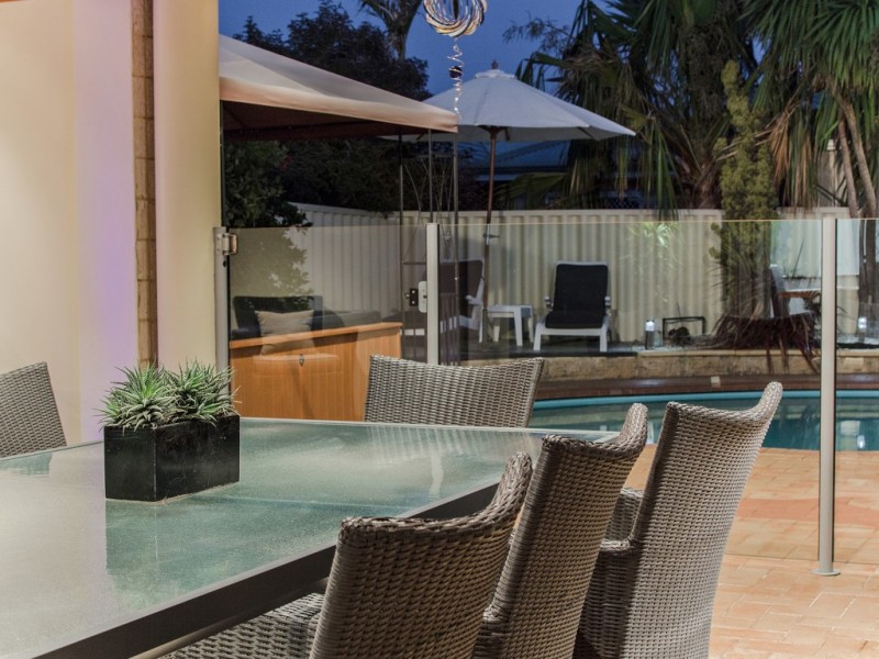 8 Dunkirk Court, Port Kennedy WA 6172