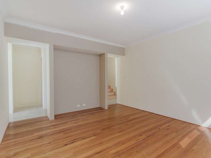 4 Jupiter Bend, Rockingham WA 6168