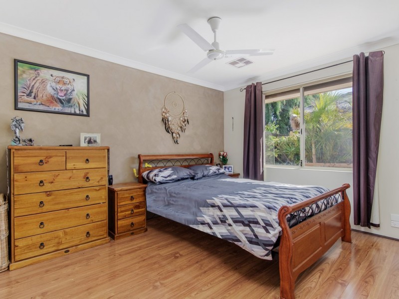 13 St Raphael Crescent, Port Kennedy WA 6172