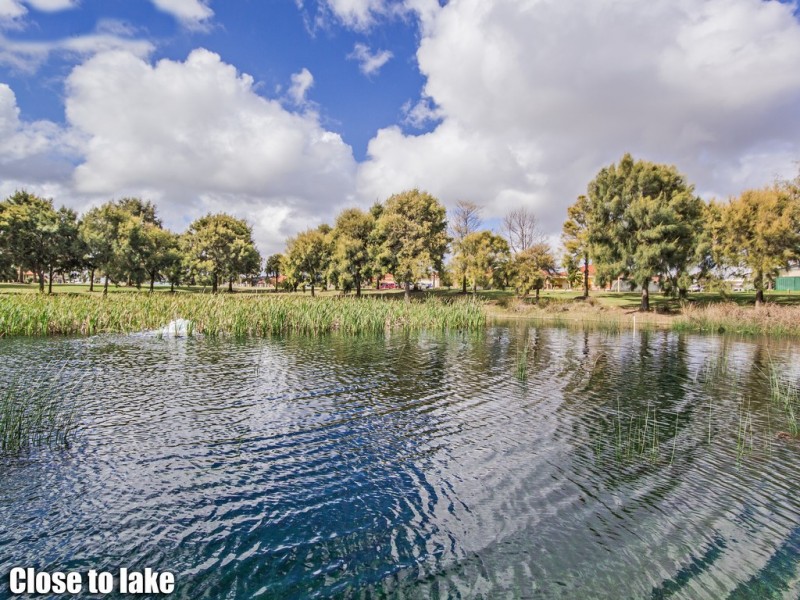 13 St Raphael Crescent, Port Kennedy WA 6172