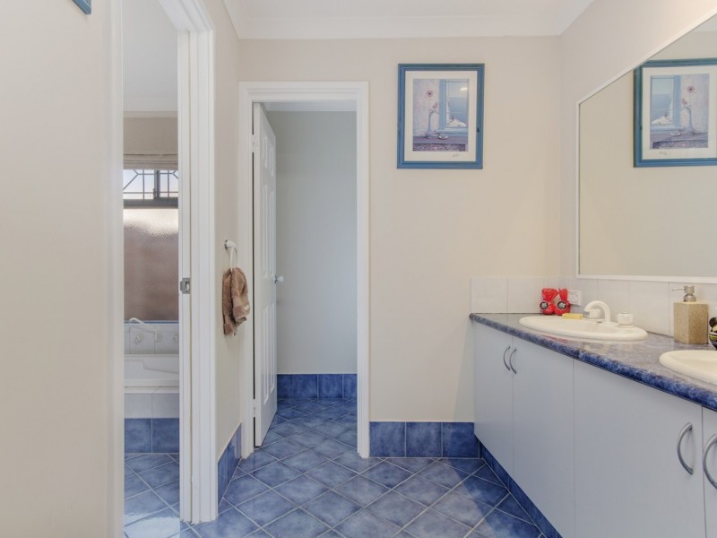 1 Kerver Way, Port Kennedy WA 6172