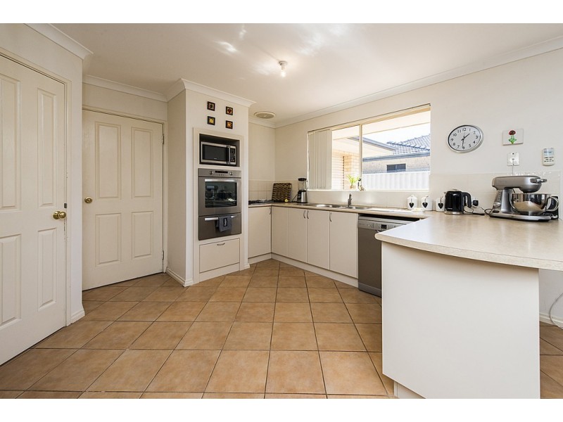 14 Gonville Green, Port Kennedy WA 6172