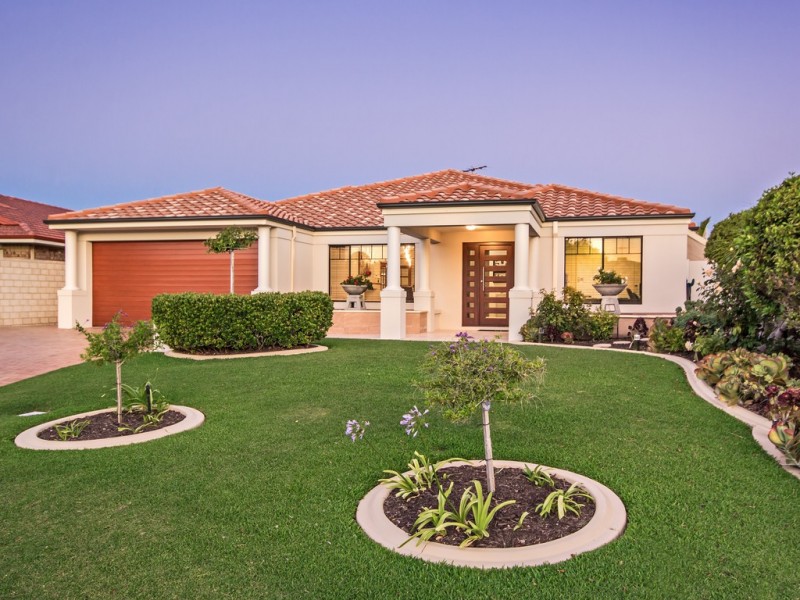 8 Dunkirk Court, Port Kennedy WA 6172