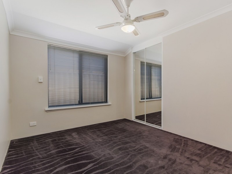 54 Chelmsford Avenue, Port Kennedy WA 6172