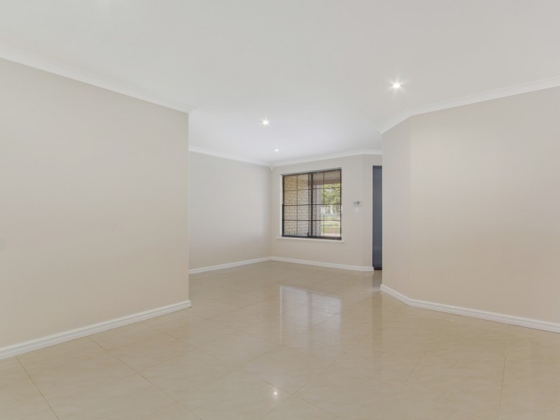 54 Chelmsford Avenue, Port Kennedy WA 6172